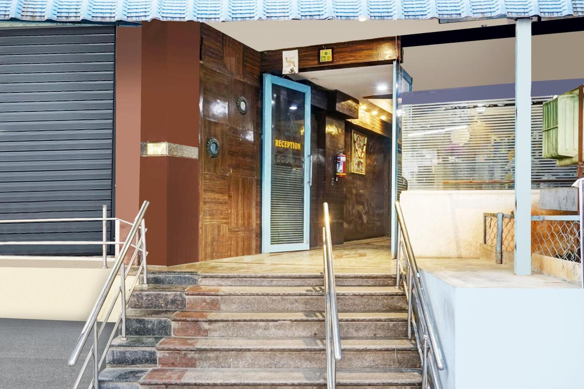 Hotel Super O Padmavathi Puram Near Railway Station Tirupati