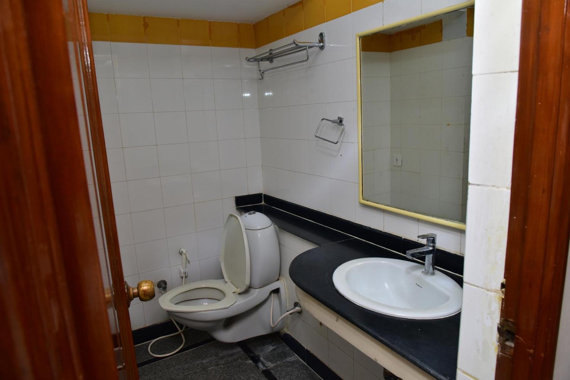 Hotel Sindhu International