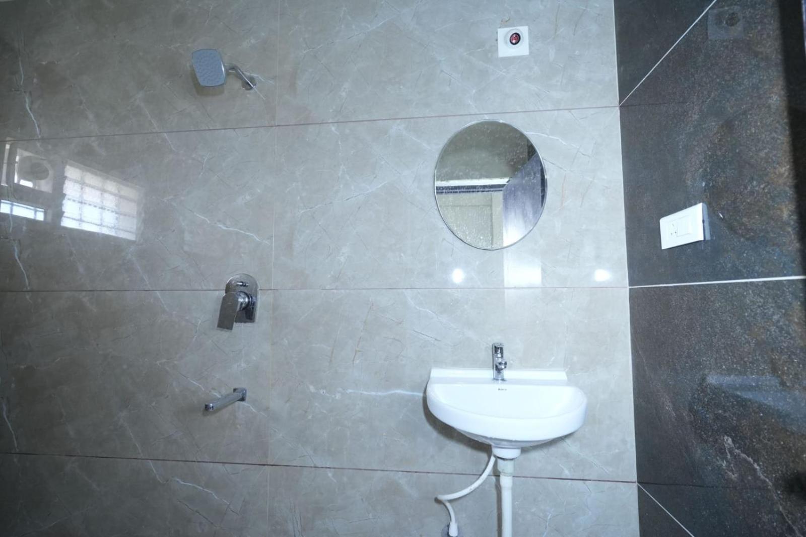 Brand-new Ultra-luxurious & Super Spacious 3bhk In The Heart Of The Apartment Tirupati