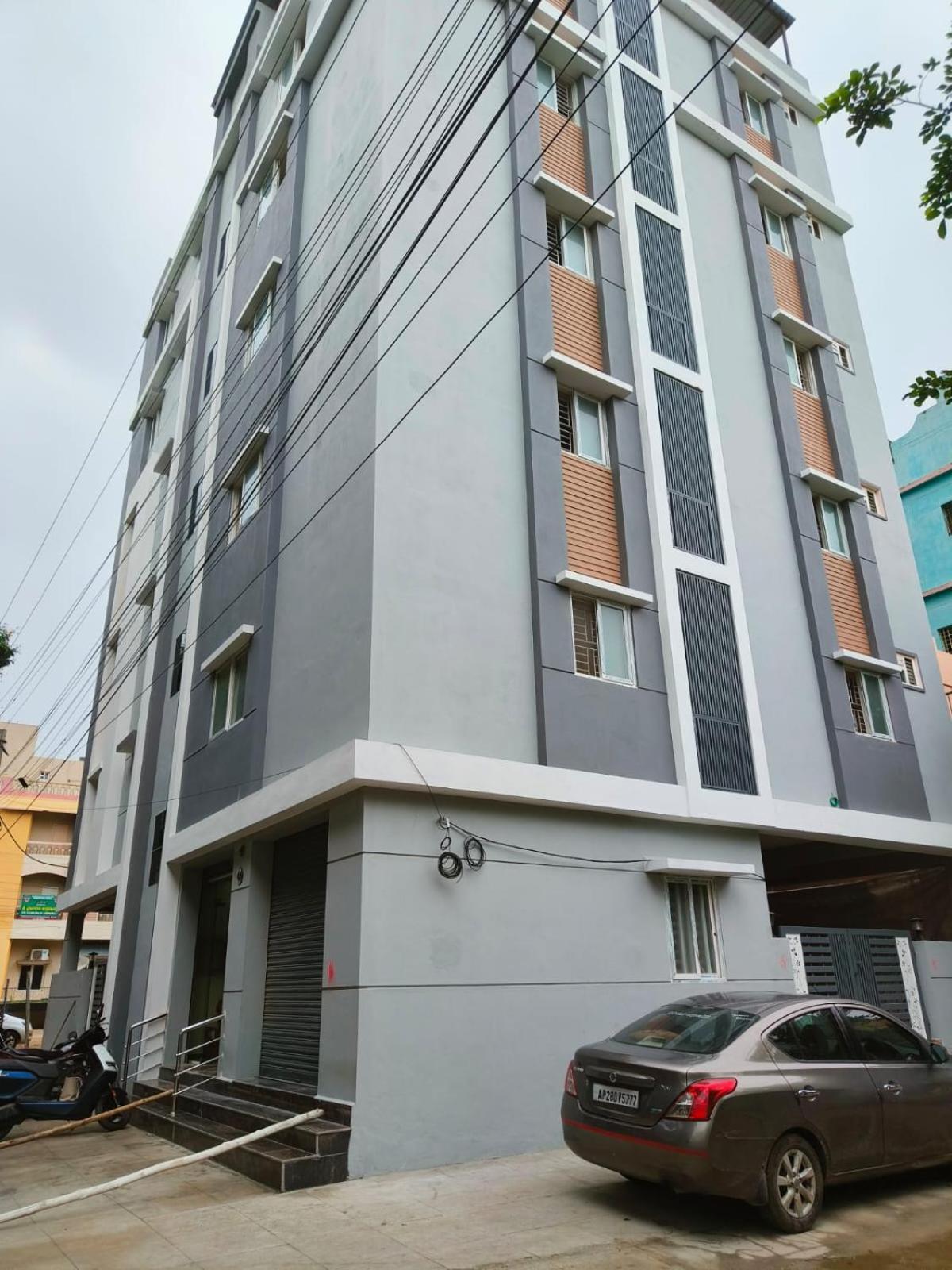 Sri Ganesh Grand Hotel 2*