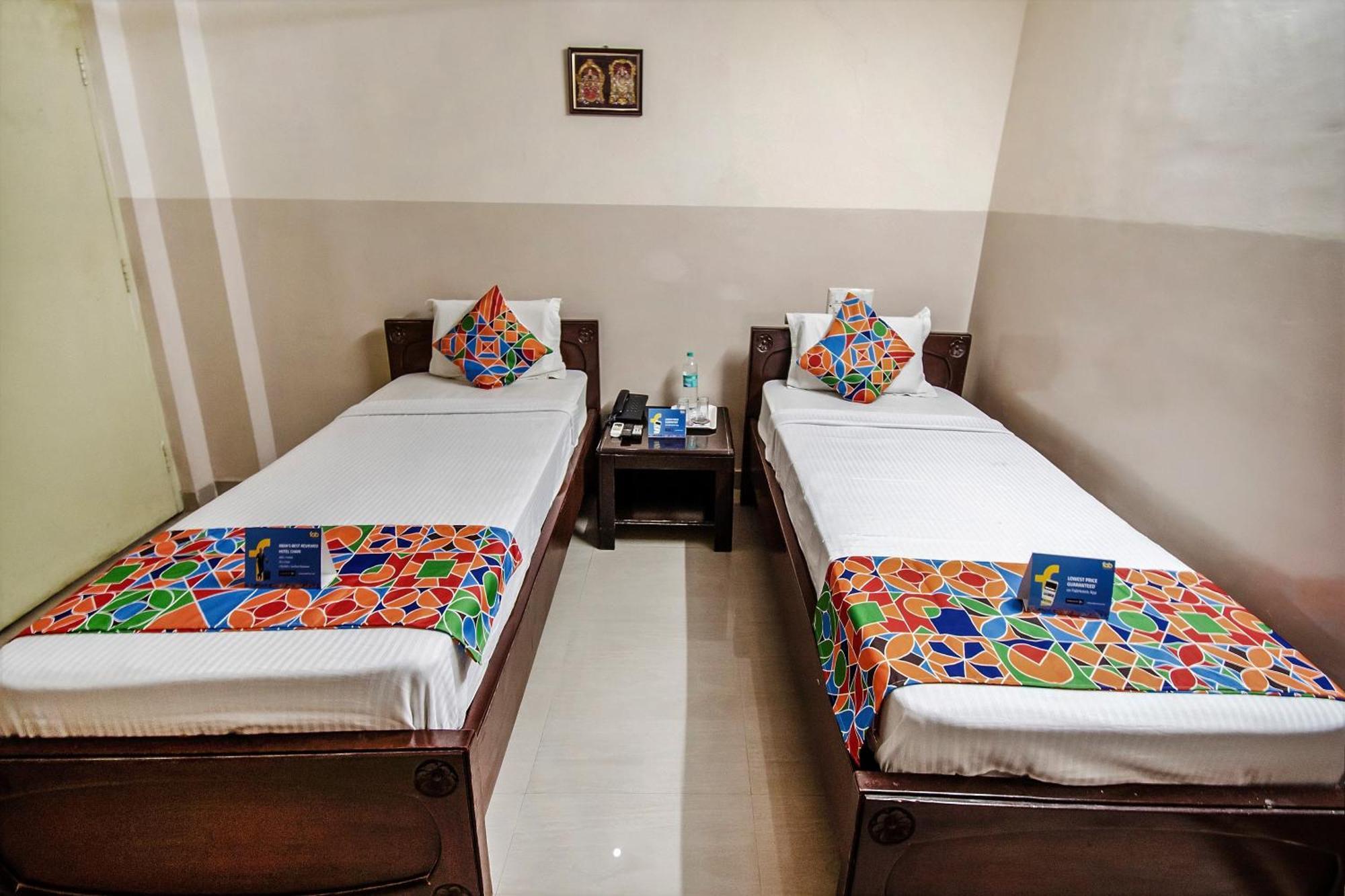 Fabhotel Aditya Yatri Nivas - Nr Railway Station Hotel 3*