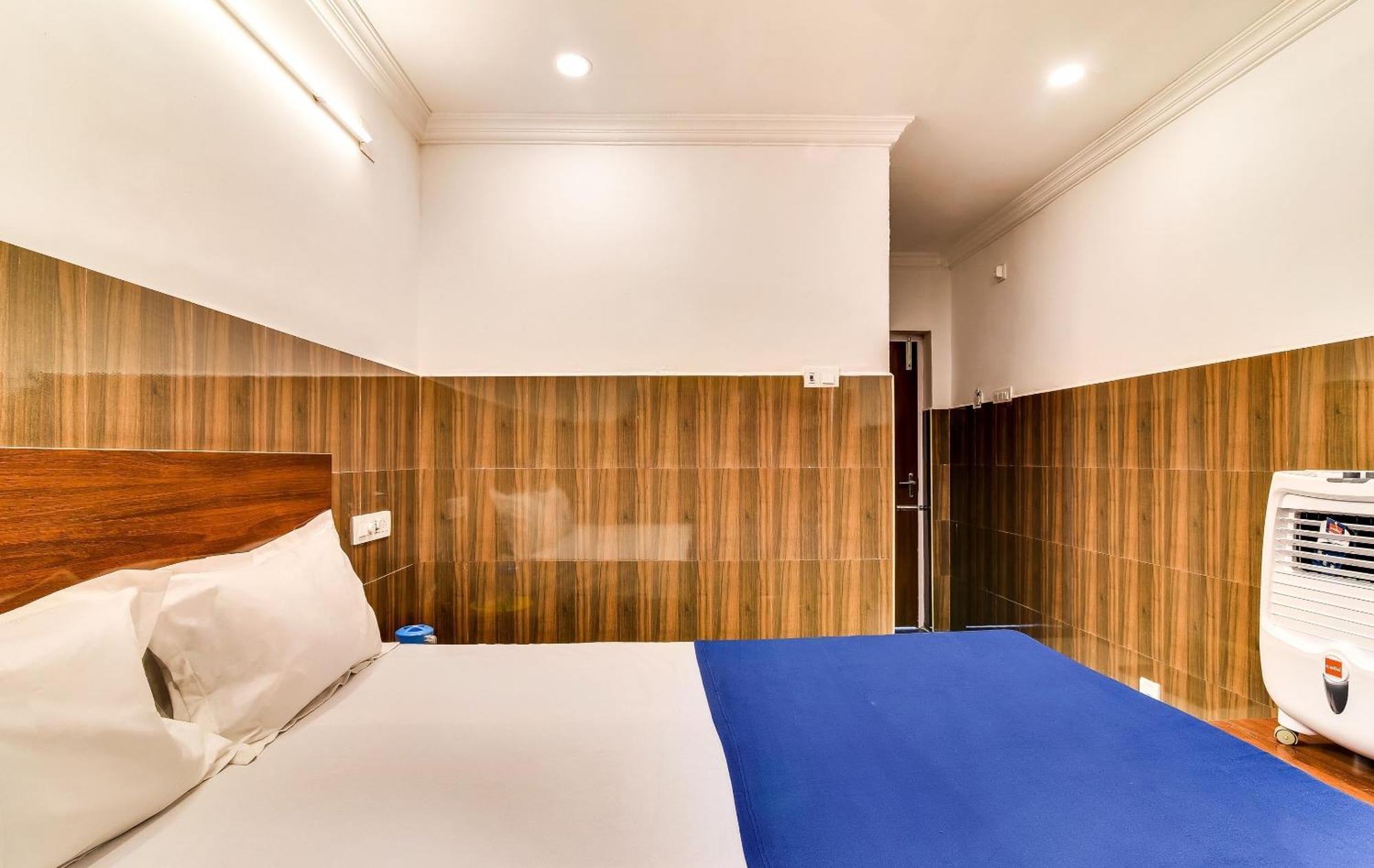 O Srinivasa Residency Hotel Tirupati