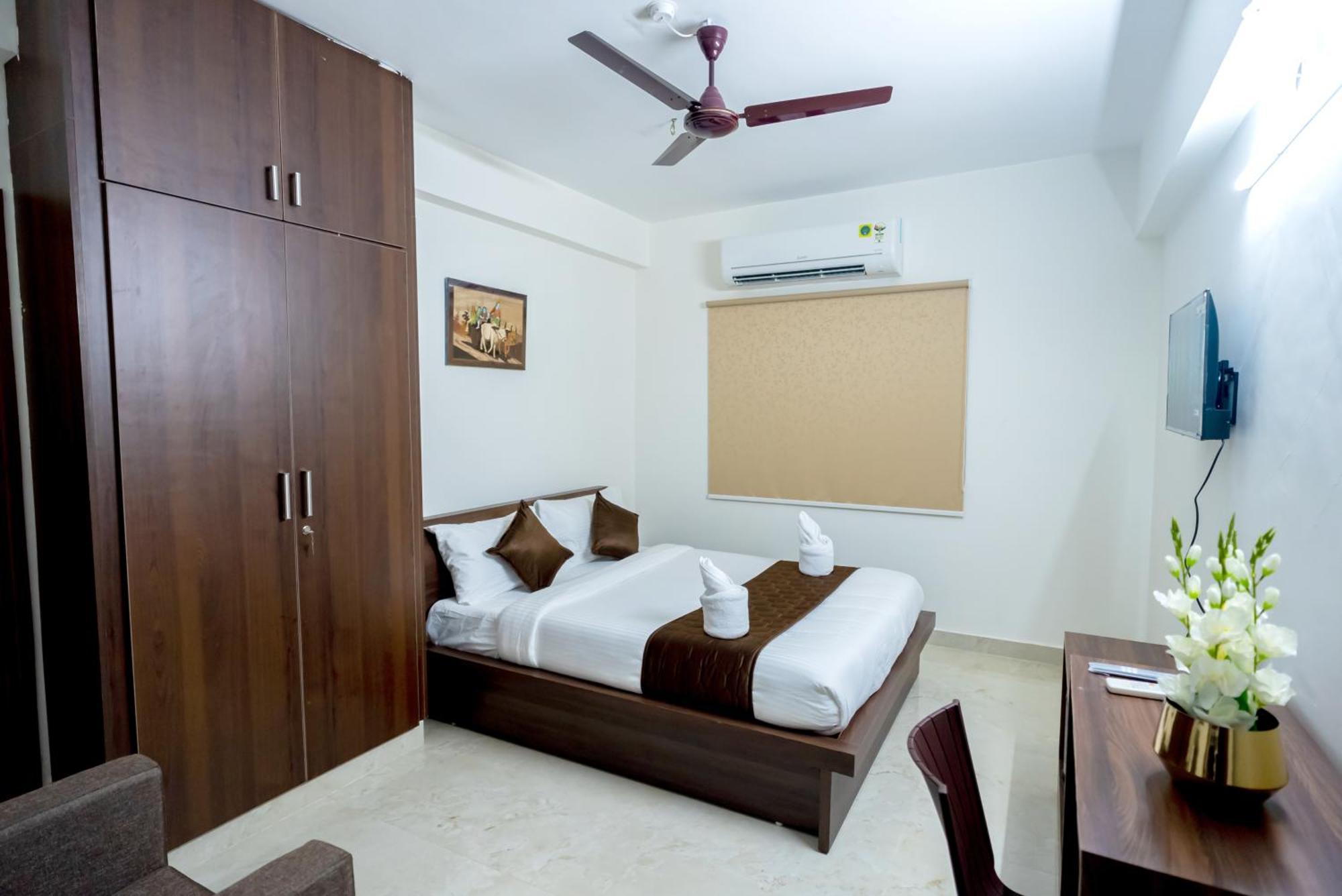 Mahas Vrindavan By Mahas - 3 Bhk Flats - Fully Airconditioned Apartment