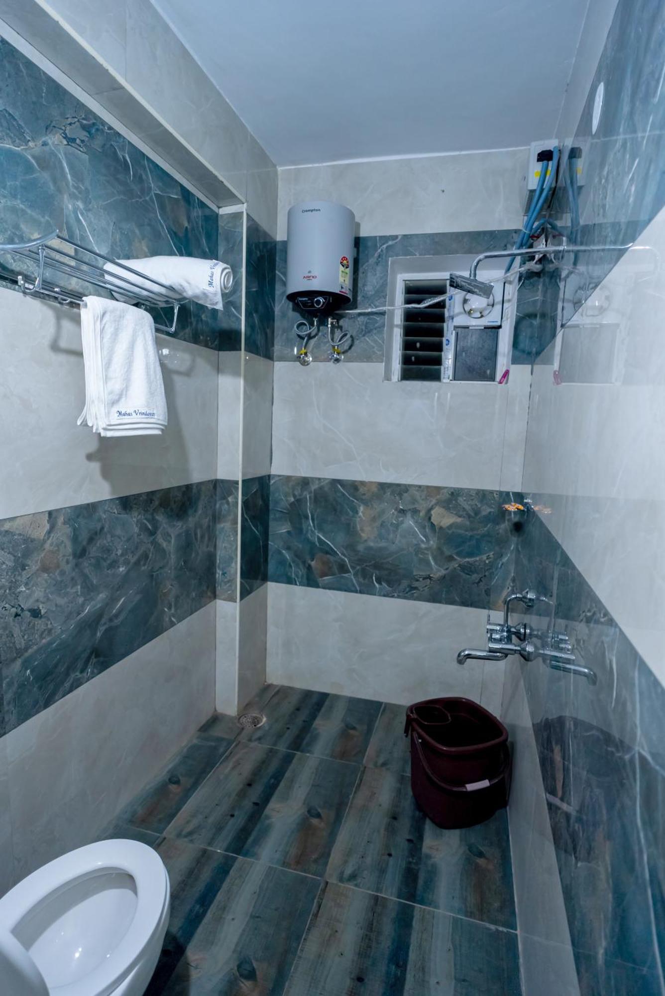 Apartment Mahas Vrindavan By Mahas - 3 Bhk Flats - Fully Airconditioned