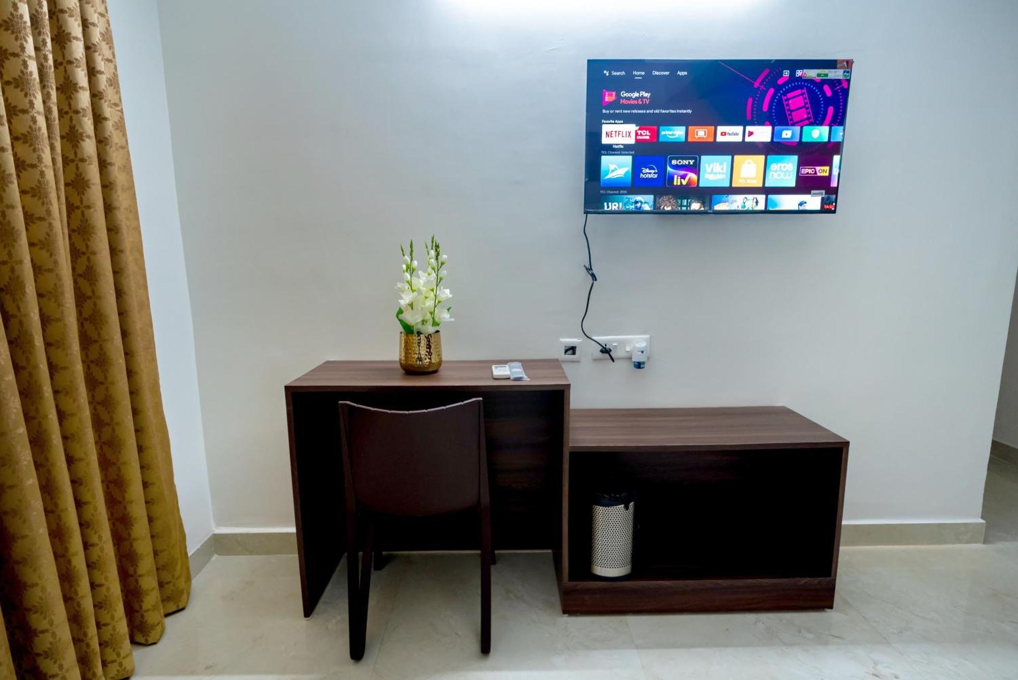 Apartment Mahas Vrindavan By Mahas - 3 Bhk Flats - Fully Airconditioned *