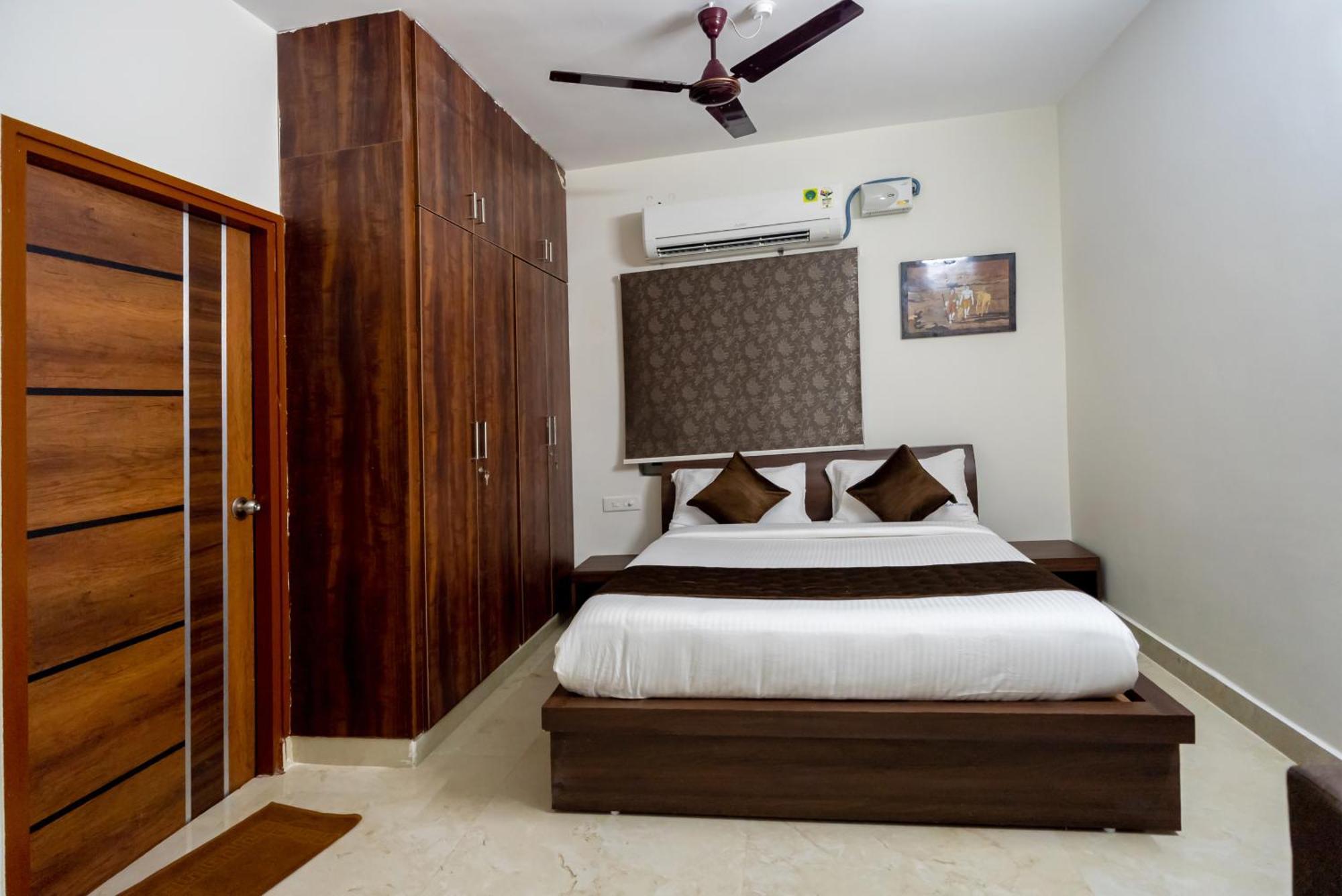 Apartment Mahas Vrindavan By Mahas - 3 Bhk Flats - Fully Airconditioned *