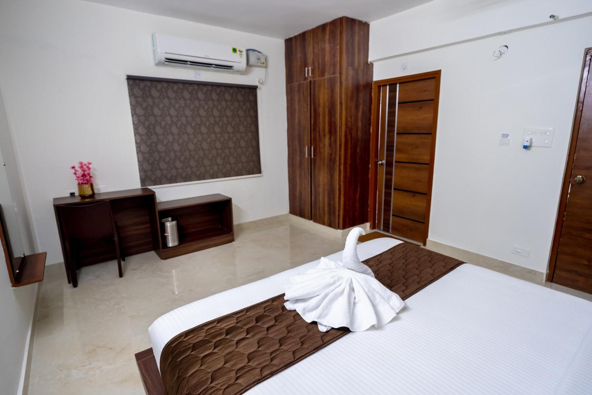 Mahas Vrindavan By Mahas - 3 Bhk Flats - Fully Airconditioned * Tirupati