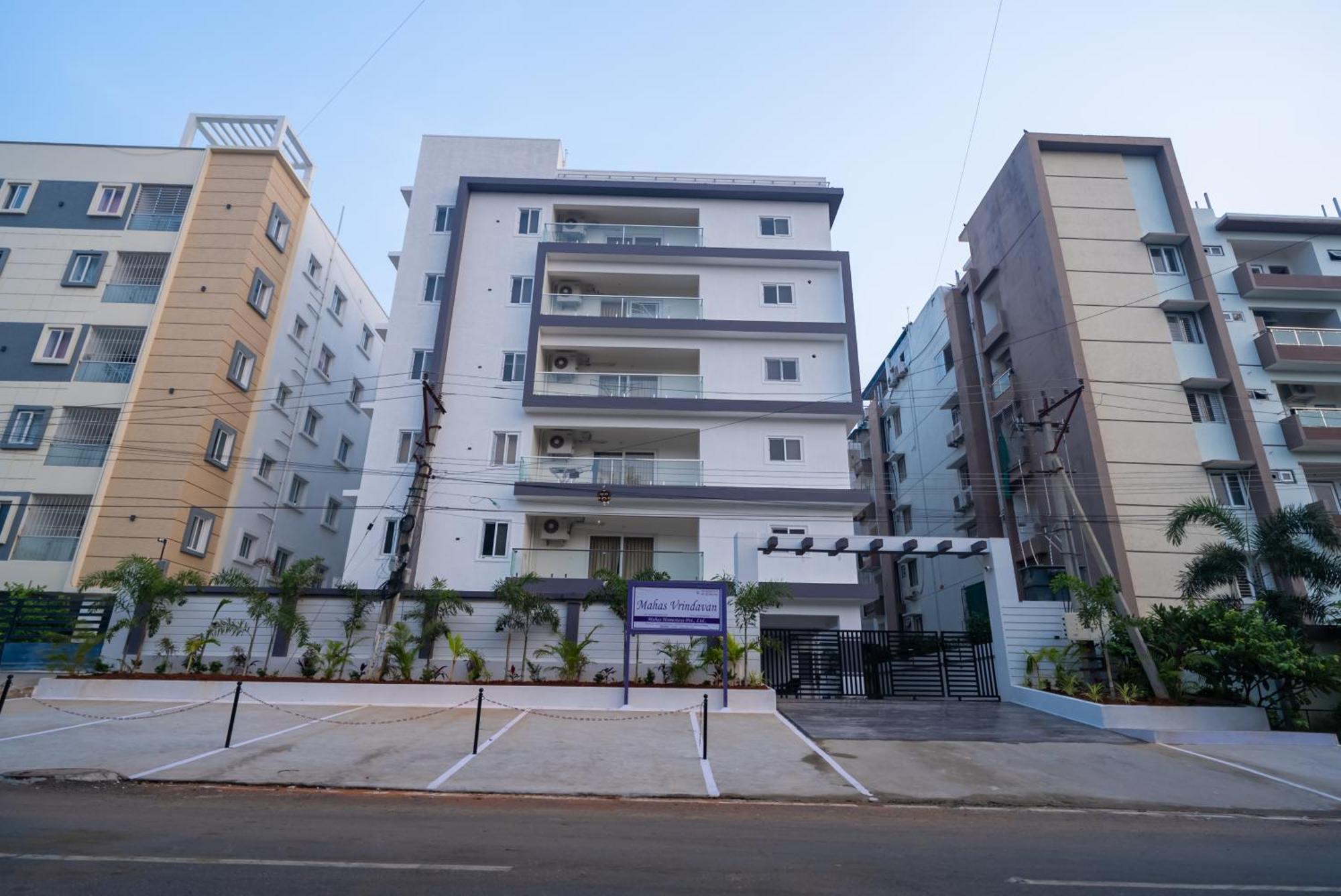 Mahas Vrindavan By Mahas - 3 Bhk Flats - Fully Airconditioned Apartment