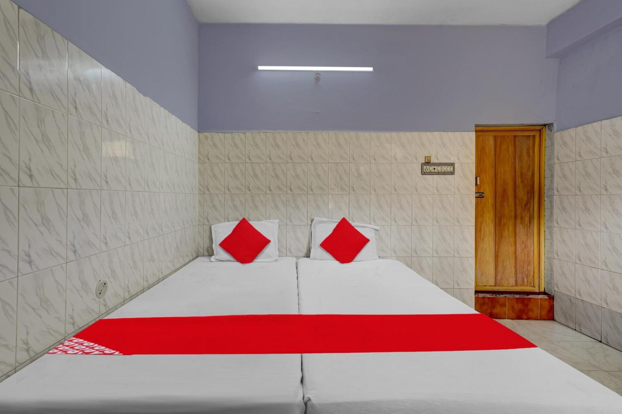 O Sai Ganesh Deluxe Hotel