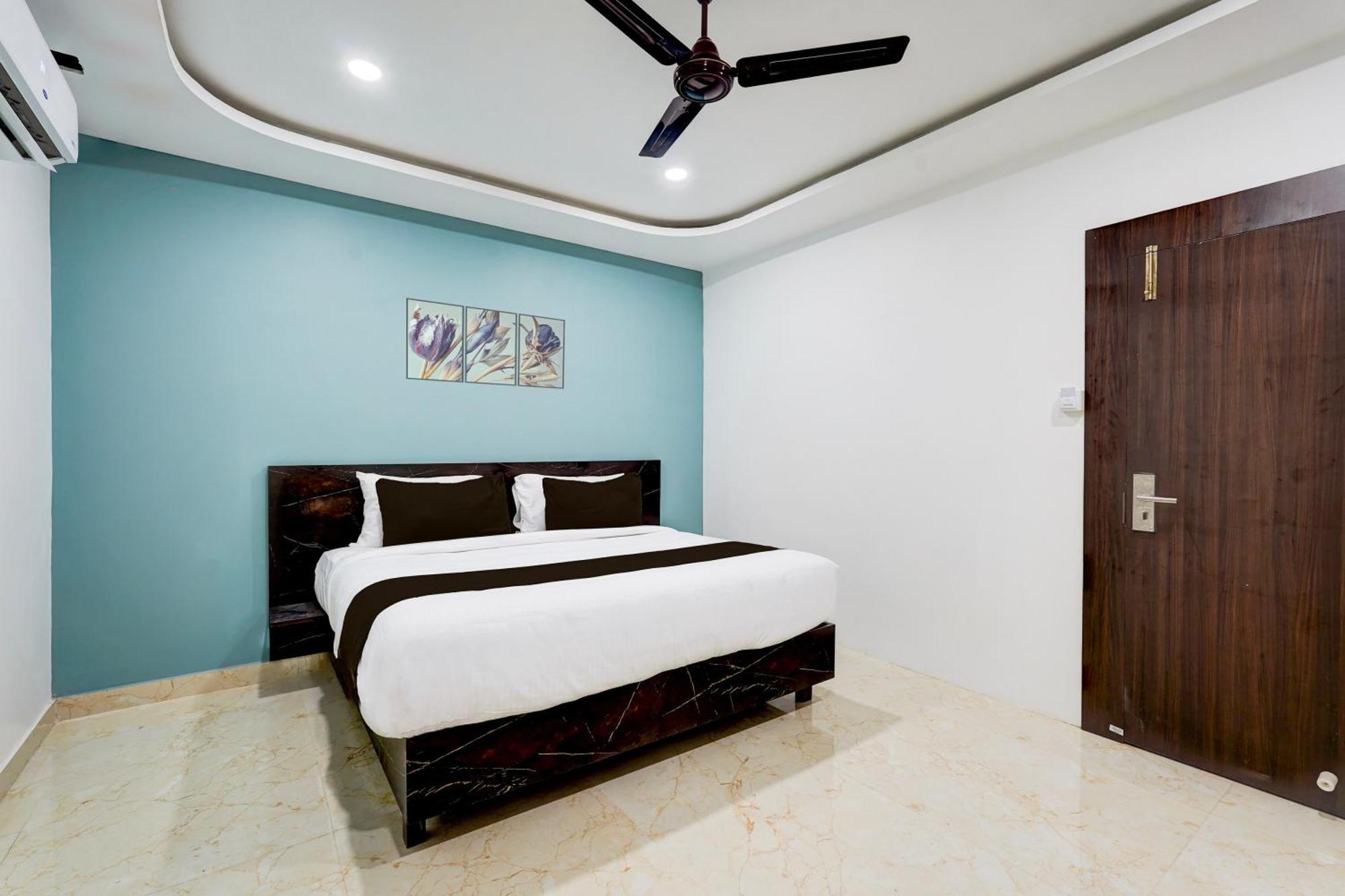 Hotel O Elite Vistara Luxury 3*