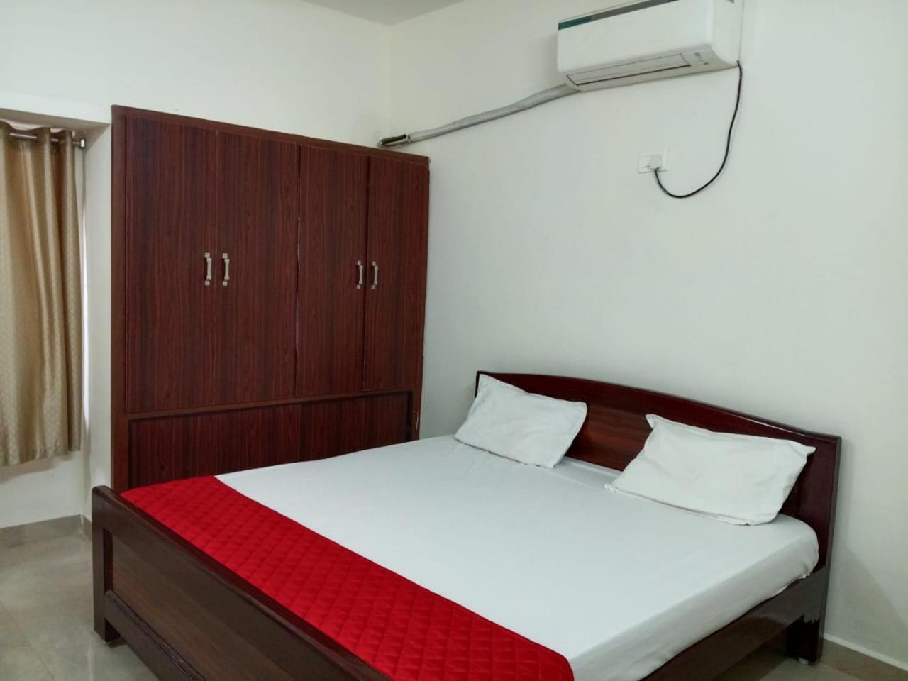 Lakshmibalajistayhome Hotel