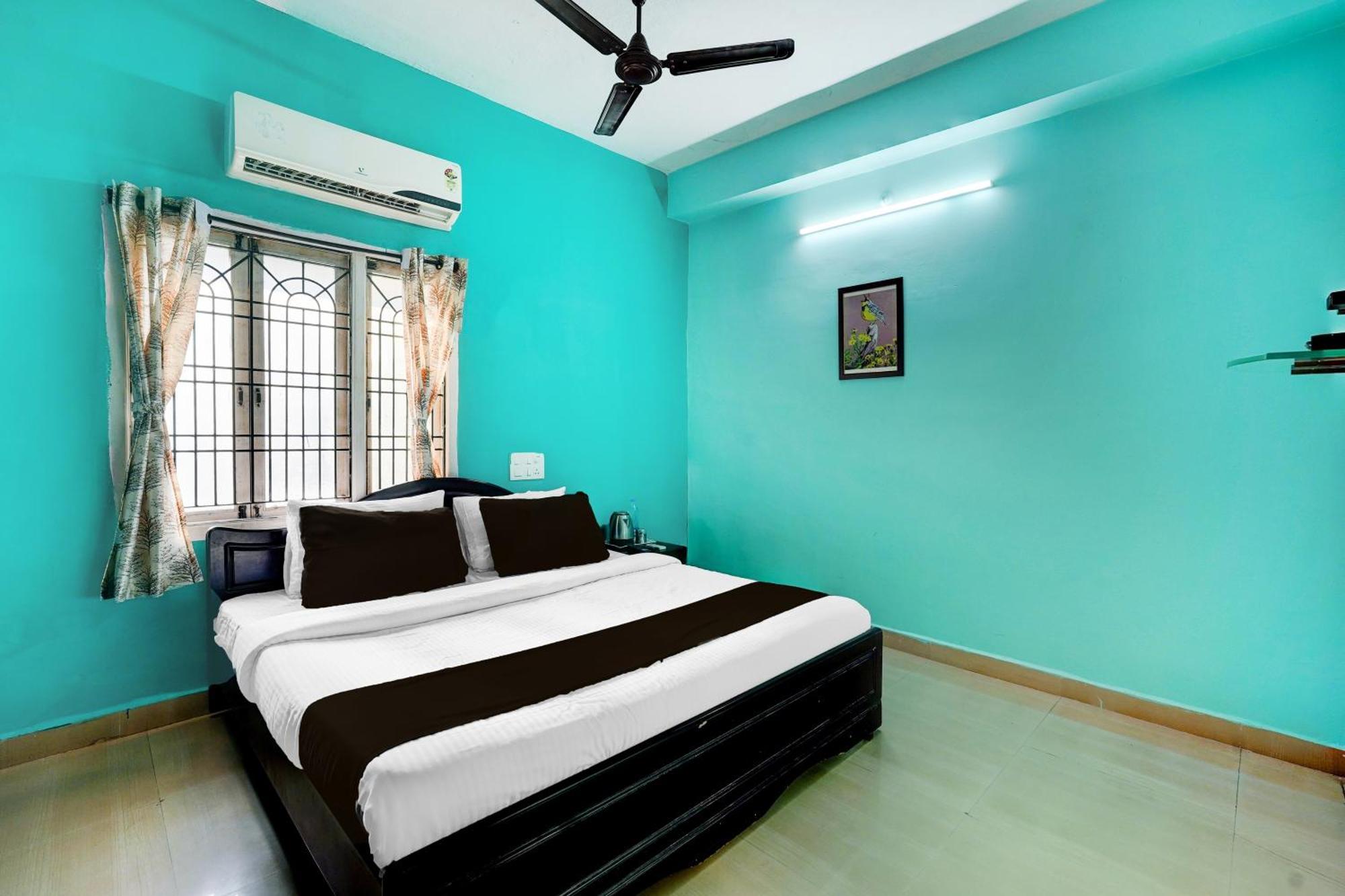 O Sri Balaji Hotel *