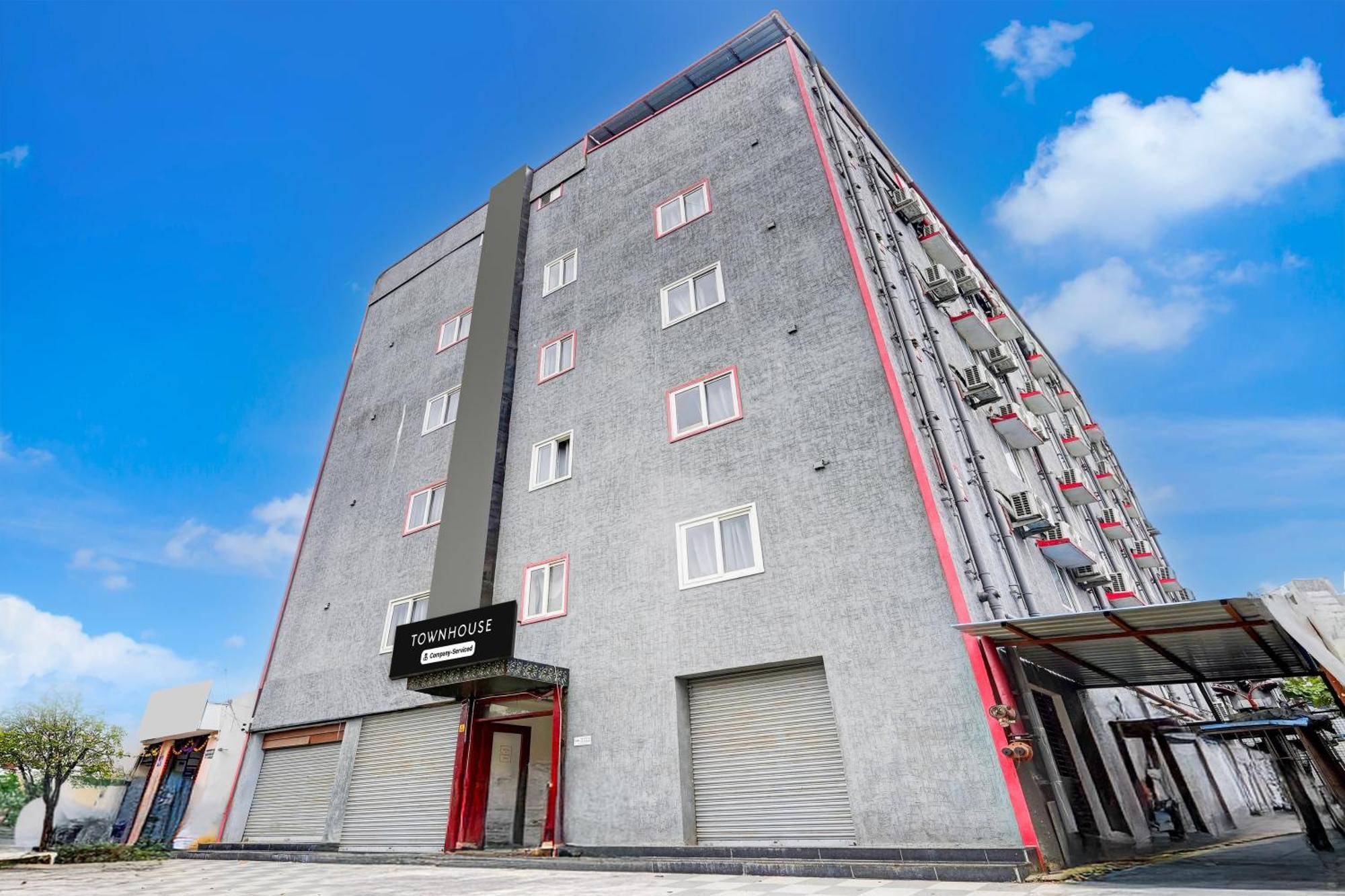 Hotel Super Townhouse