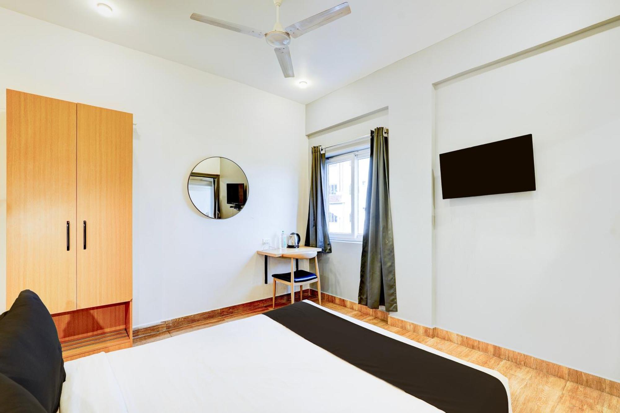 Super Townhouse Hotel 4*