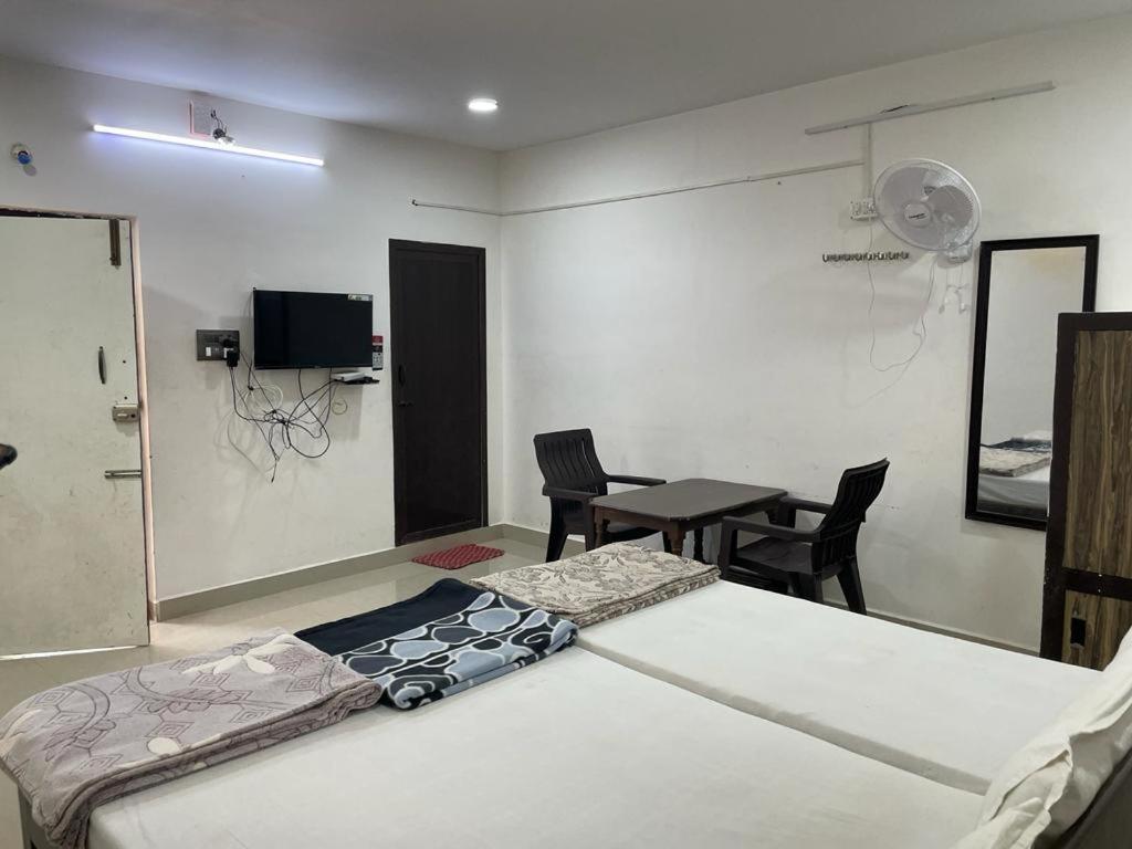 Annamaiah Serenity - Serene Boutique Escape - Tirupati - Home Stay & Home Food Service