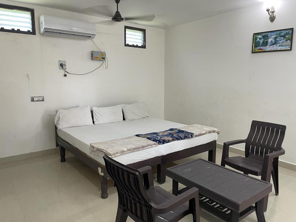 Homestay Annamaiah Serenity - Serene Boutique Escape - Tirupati - Home Stay & Home Food Service *