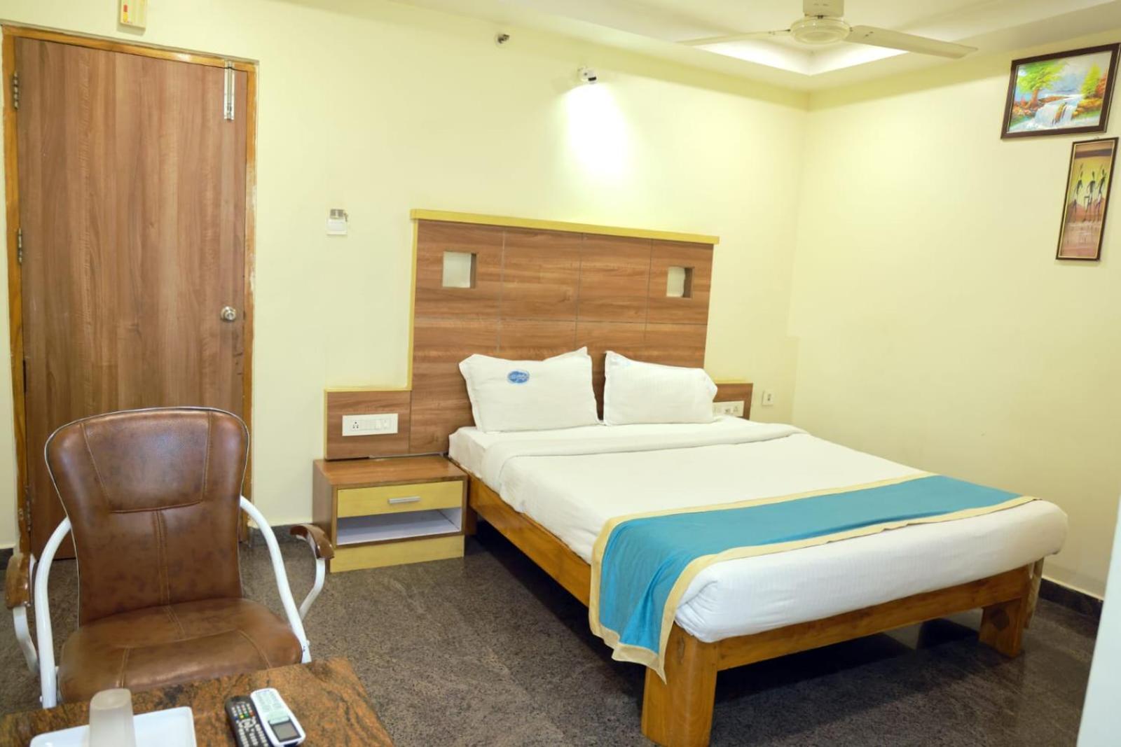 Hotel Way Grand