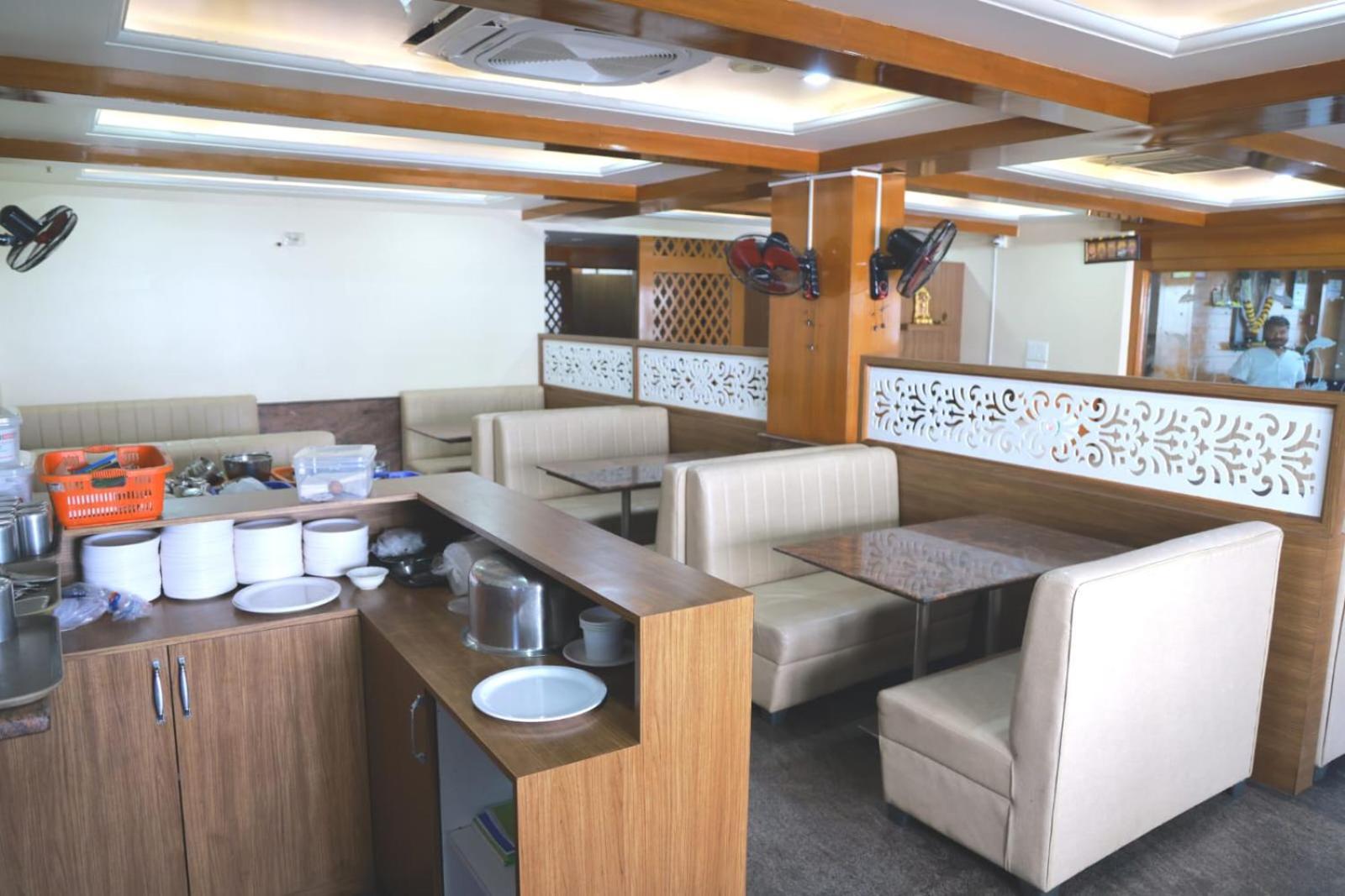 Hotel Way Grand
