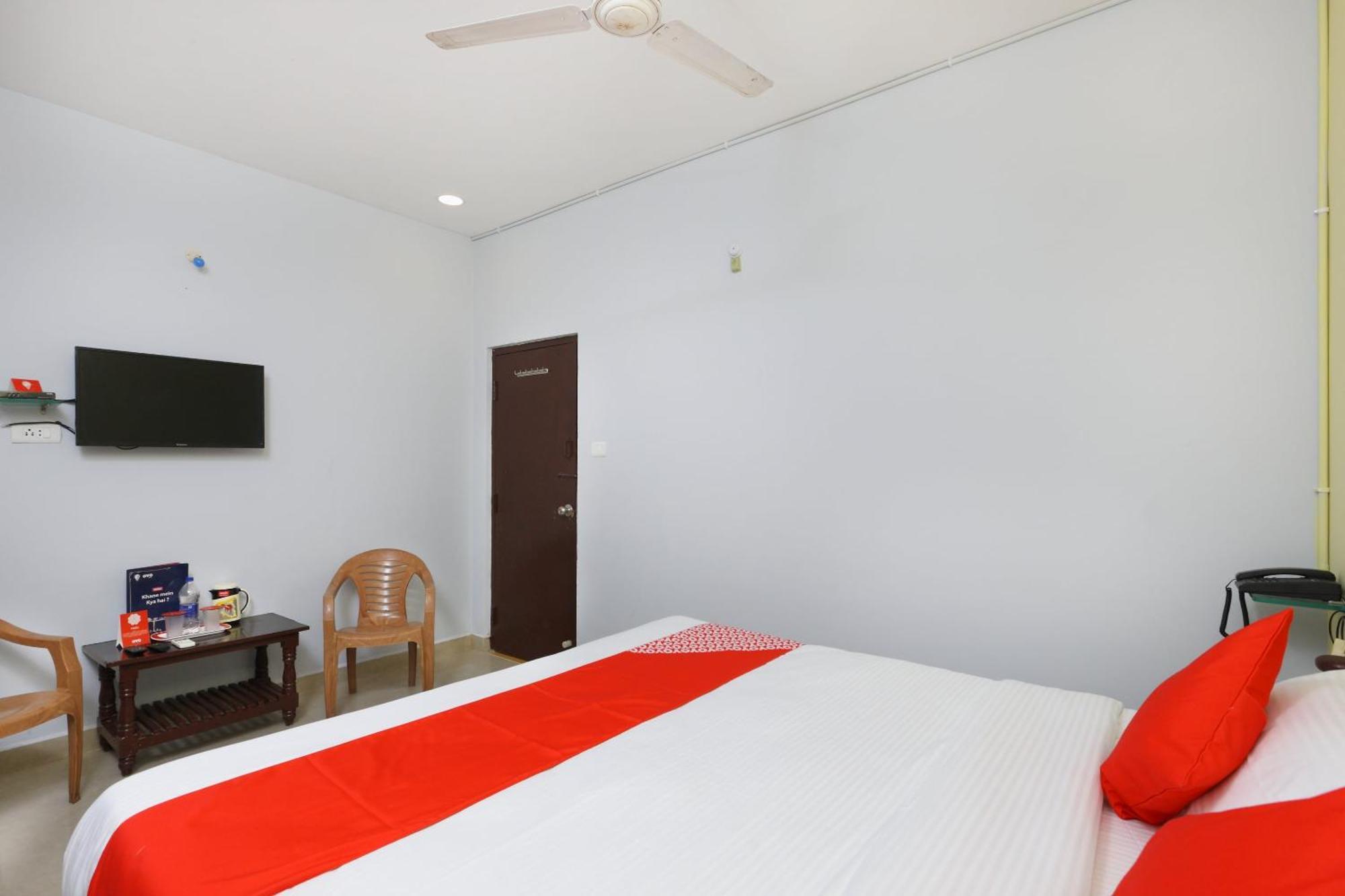 Hotel Capital O Sai Golden