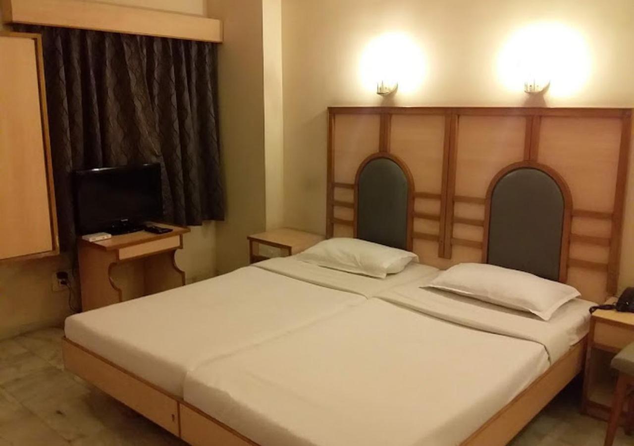 Hotel Bhimas Deluxe Tirupati