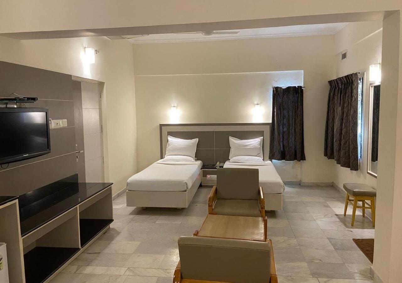 Bhimas Deluxe Hotel 4*