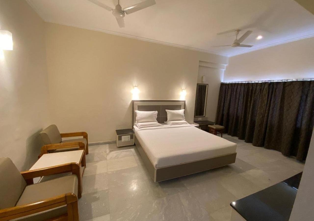 Hotel Bhimas Deluxe Tirupati