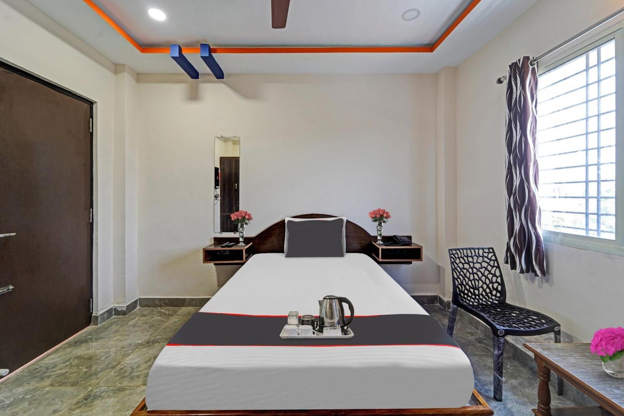 Hotel Capital O Lakshmi Residency Tirupati