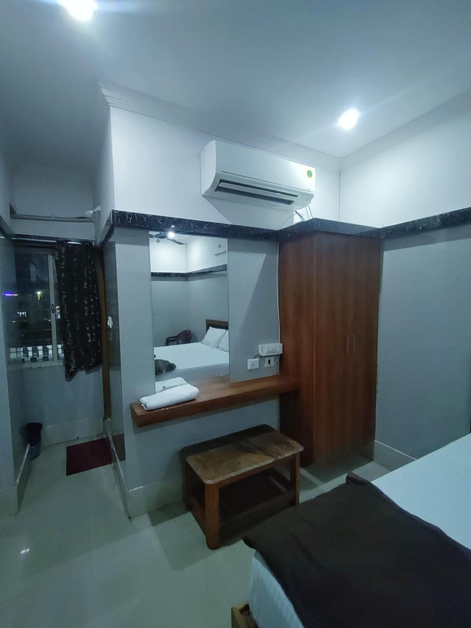 Lodge Govindh Heights