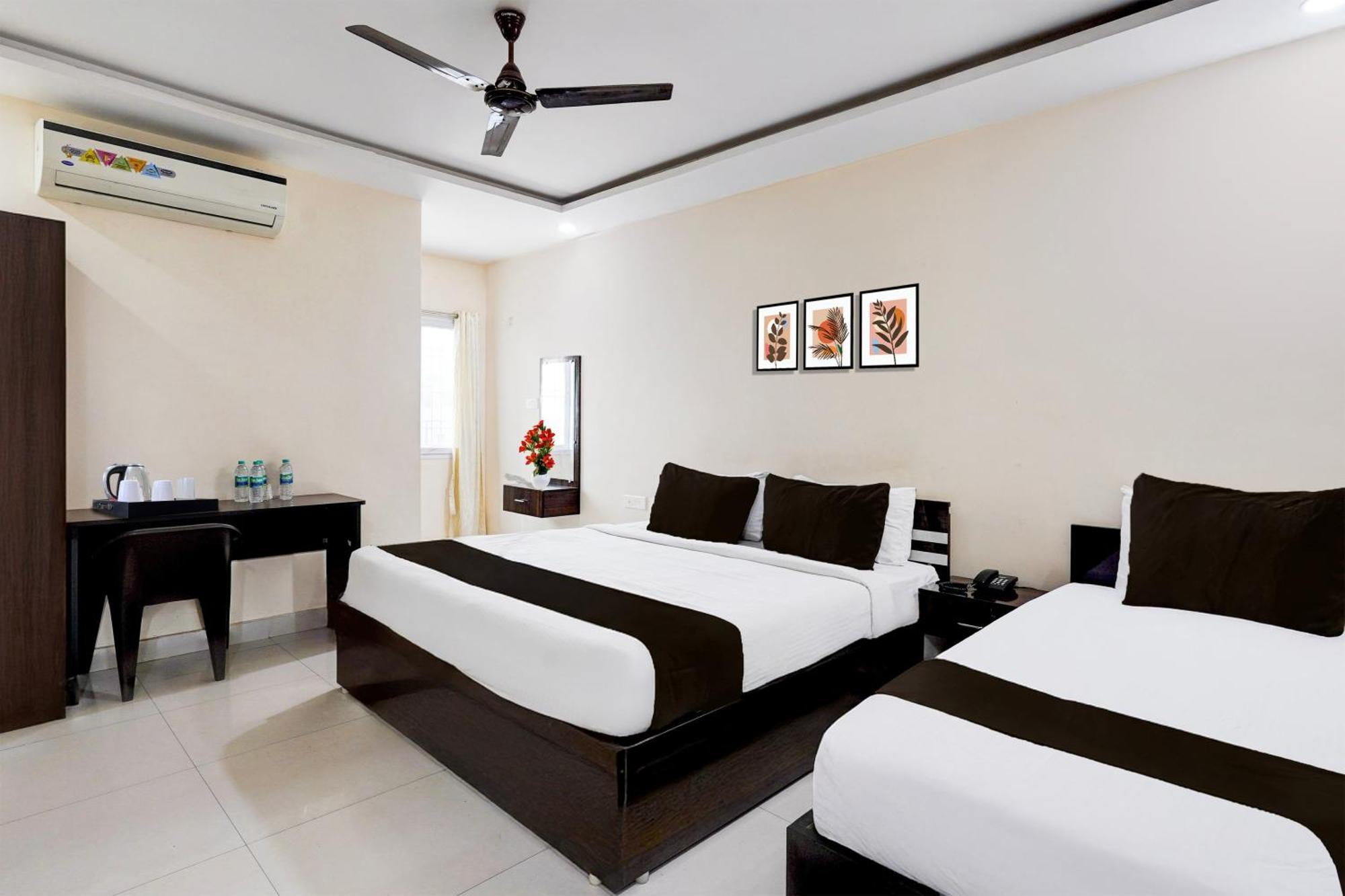 Hotel Super Collection O Tirumala Road Near Alipiri Tirupati