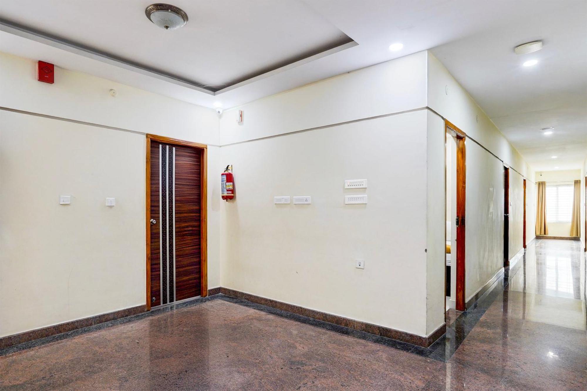 Hotel Super Collection O Tirumala Road Near Alipiri Tirupati