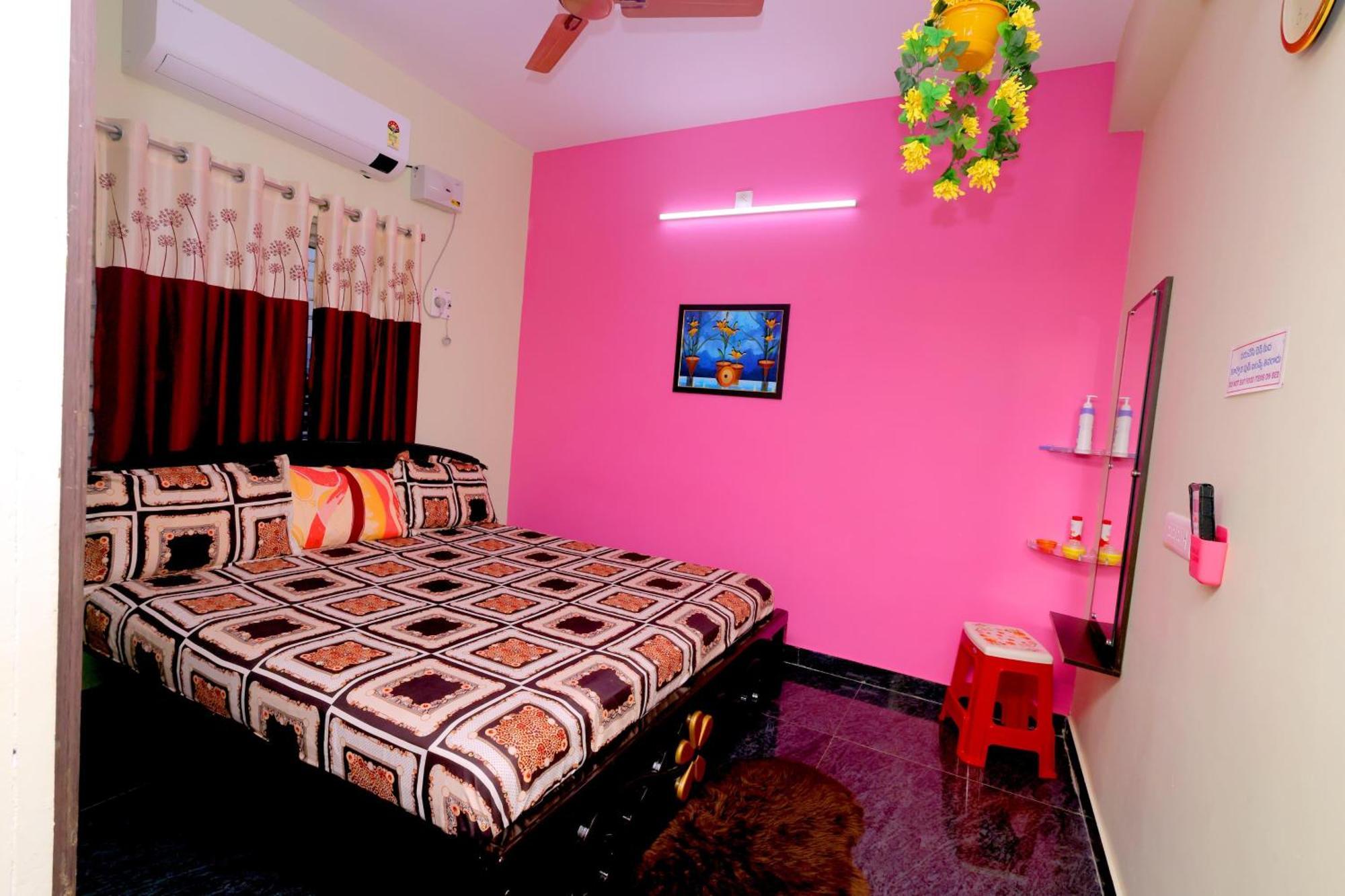 Sri Sakthi - Beyond The Expectations- 10 To 15 Minutes Drive From Railway Station And Bus Station Hotel Tirupati