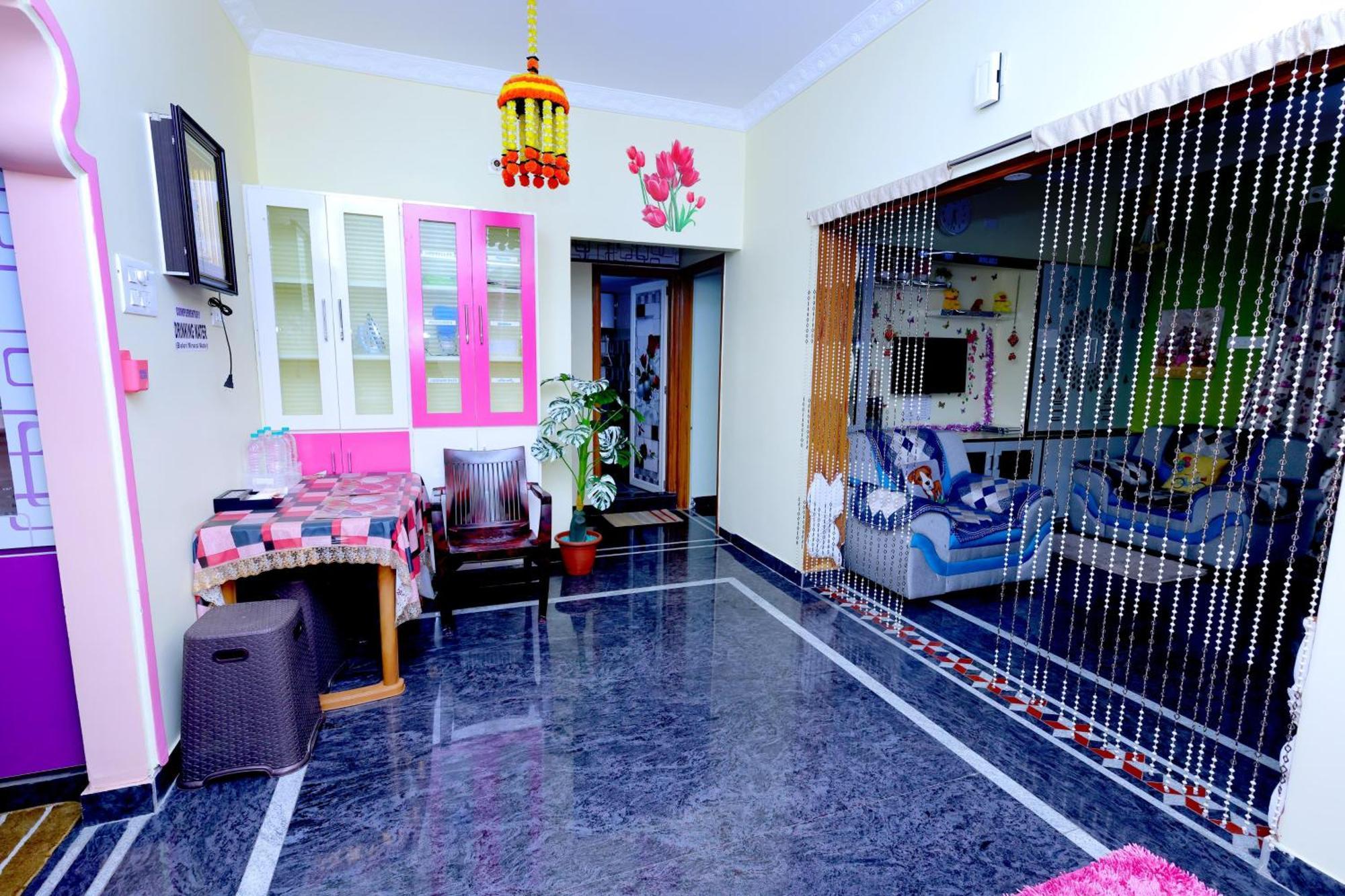 Sri Sakthi - Beyond The Expectations- 10 To 15 Minutes Drive From Railway Station And Bus Station