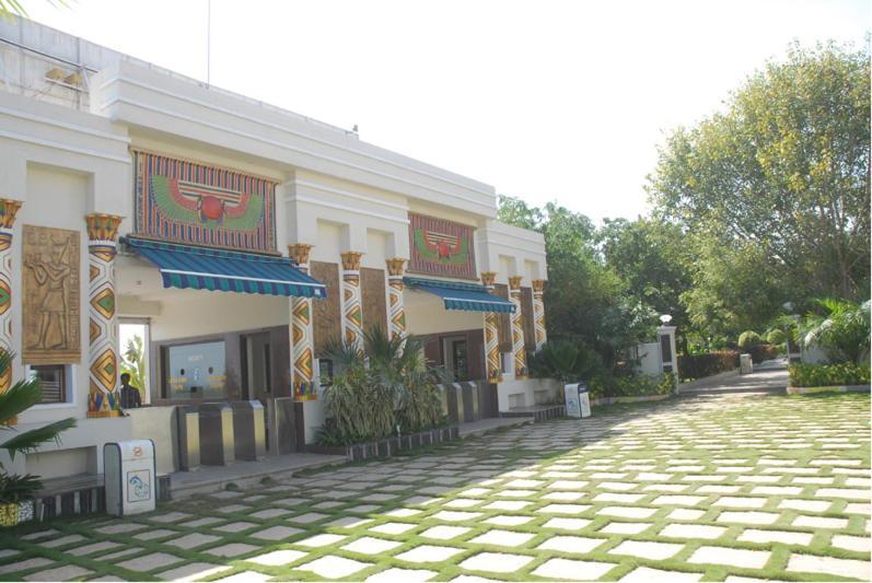Resort Grand World 3*