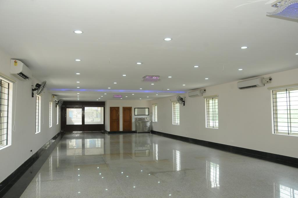 Anantha Residency Lodge *