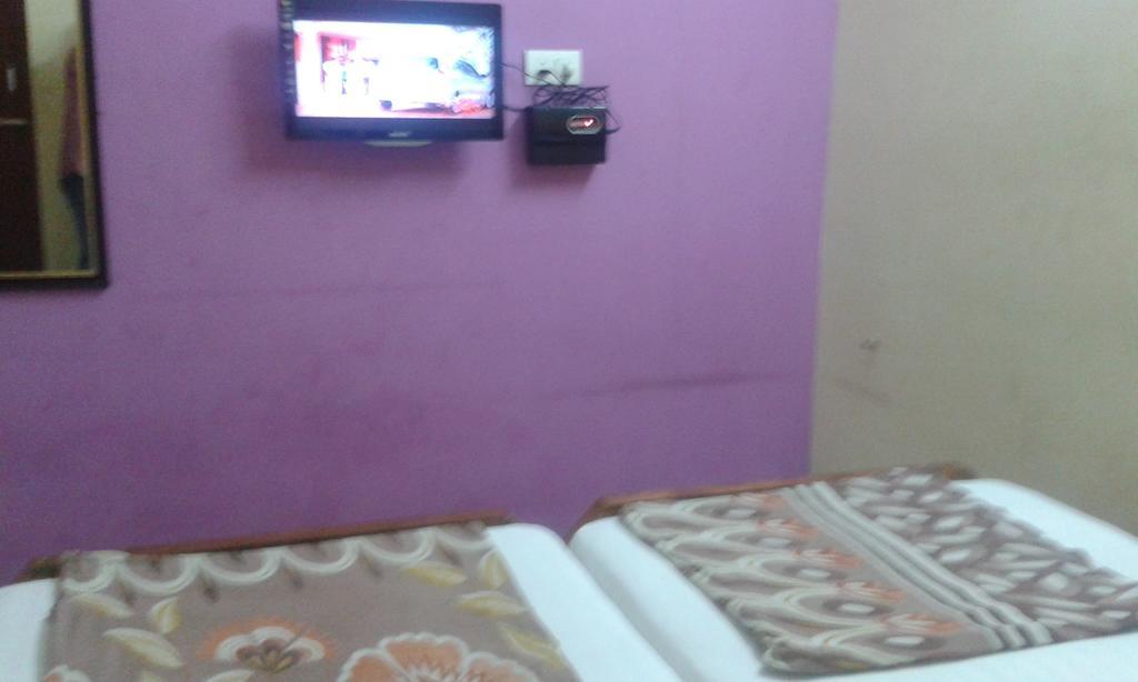 Lodge Noble Residency