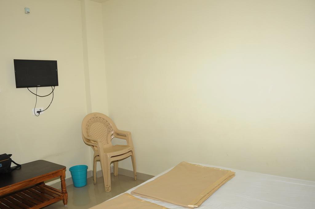 Hotel Agarala Residency *