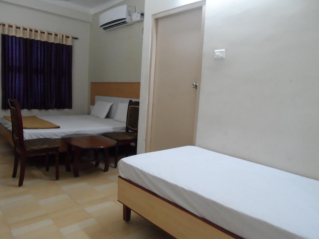 Hotel Pasuparthy Residency