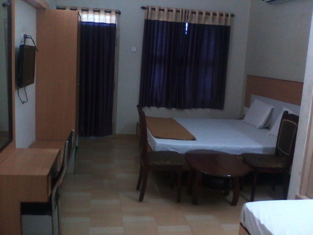 Pasuparthy Residency