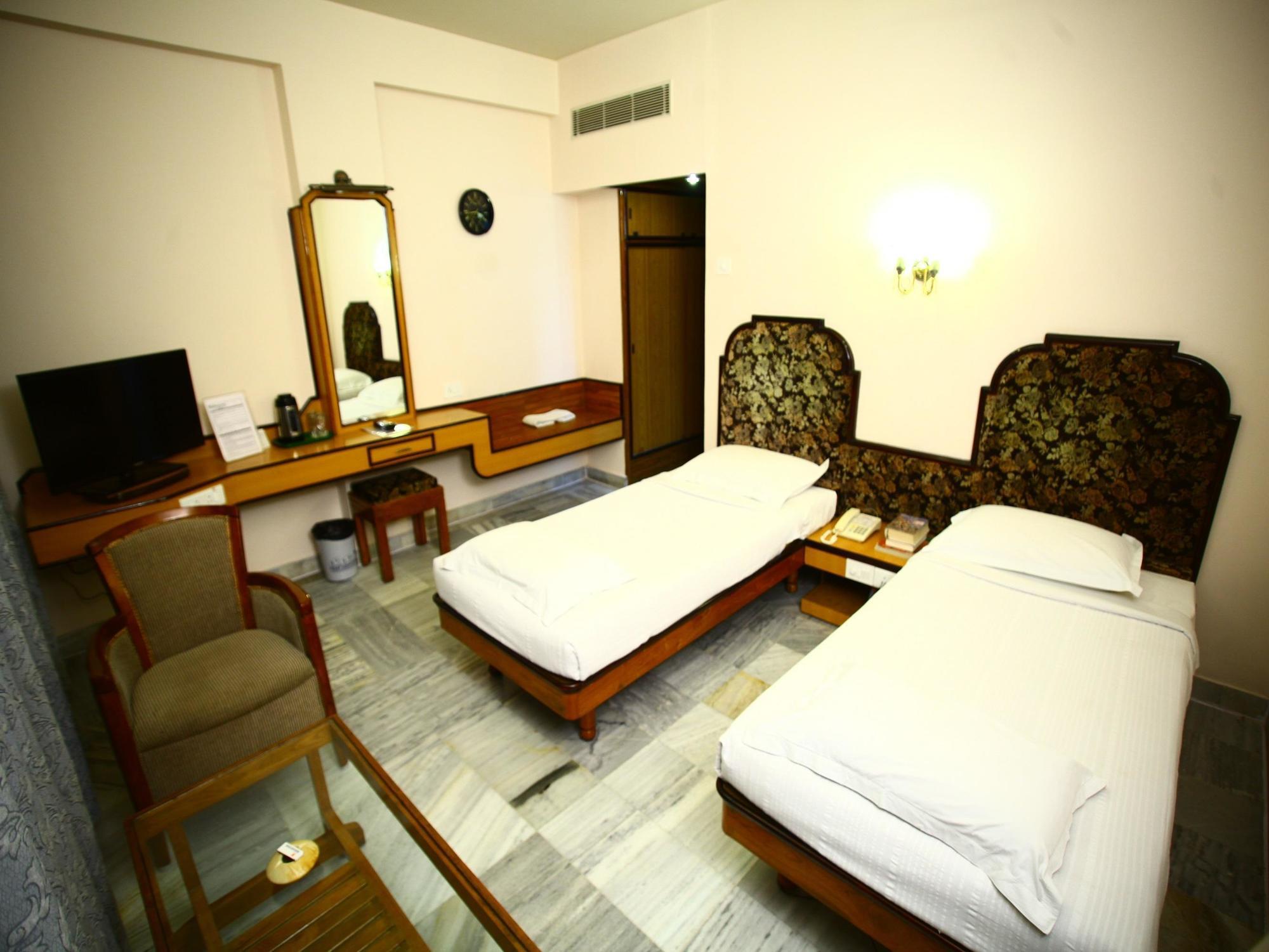 Sindhuri Park Hotel 3*