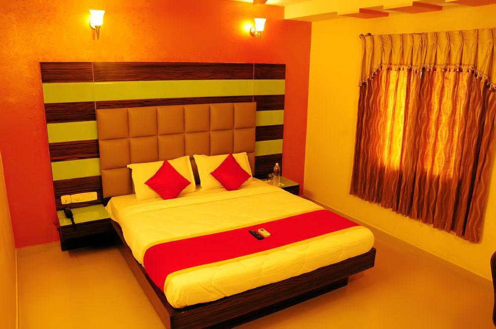 Oyo Srinivasam Annexe Hotel 3*