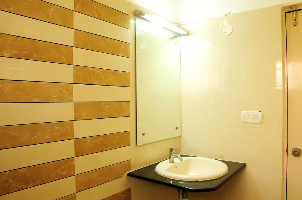 Oyo Srinivasam Annexe Hotel