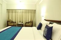 Hotel Oyo Opposite Reliance Mart Tirupati