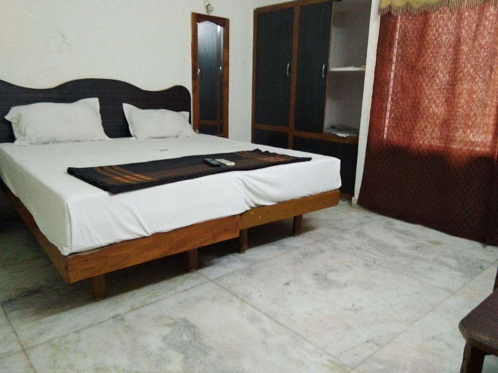 Hotel Poojith Residency
