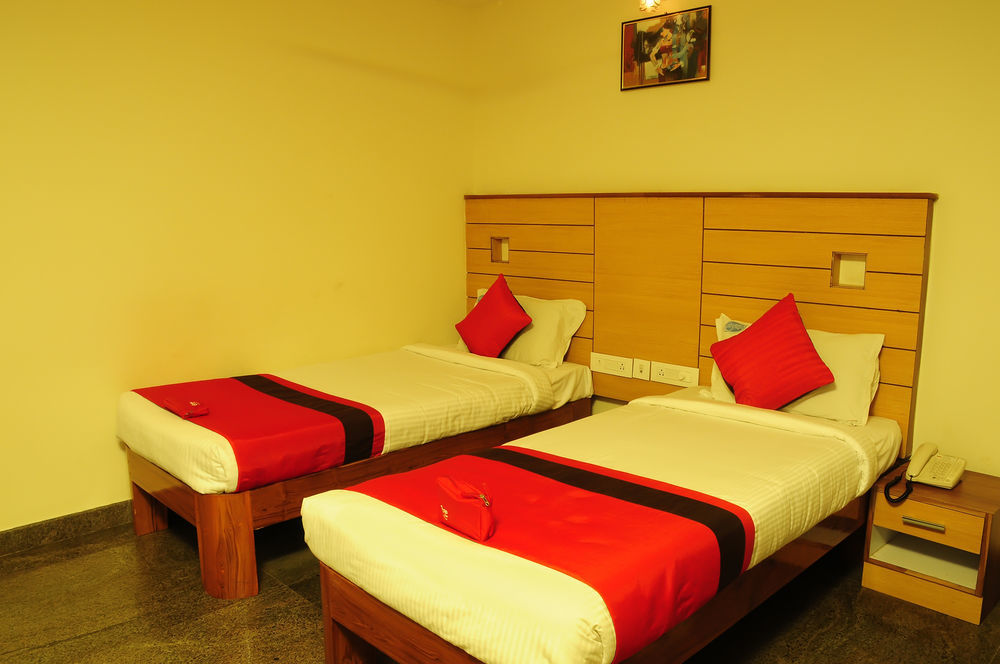 Oyo Srinivasam Complex Hotel Tirupati
