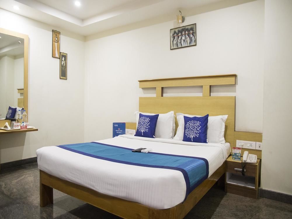 Oyo Srinivasam Complex 3*
