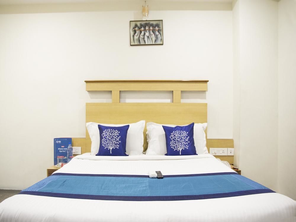 Oyo Srinivasam Complex Hotel 3*