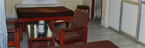 Sri Sai Residency Hotel 2*