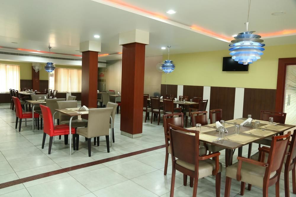 Oyo Chandragiri Srivari Mettu Hotel 3*