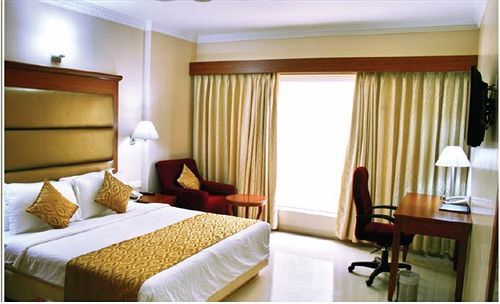 Hotel Raj Park- Hill View