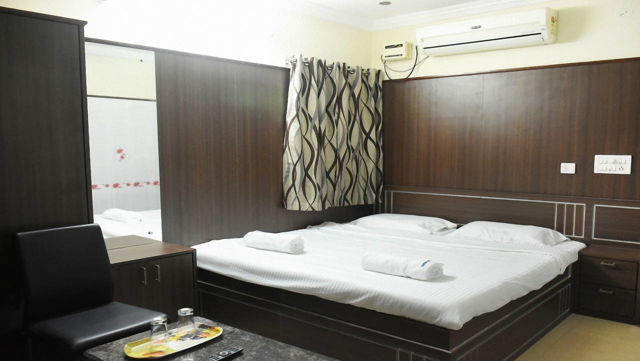 Govind Heights Hotel